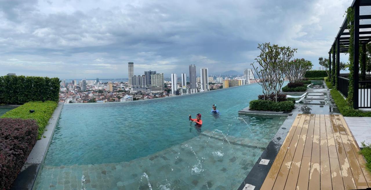 Beacon Executive Suites #RoofTopPool #LuxurySuites George Town Exterior foto